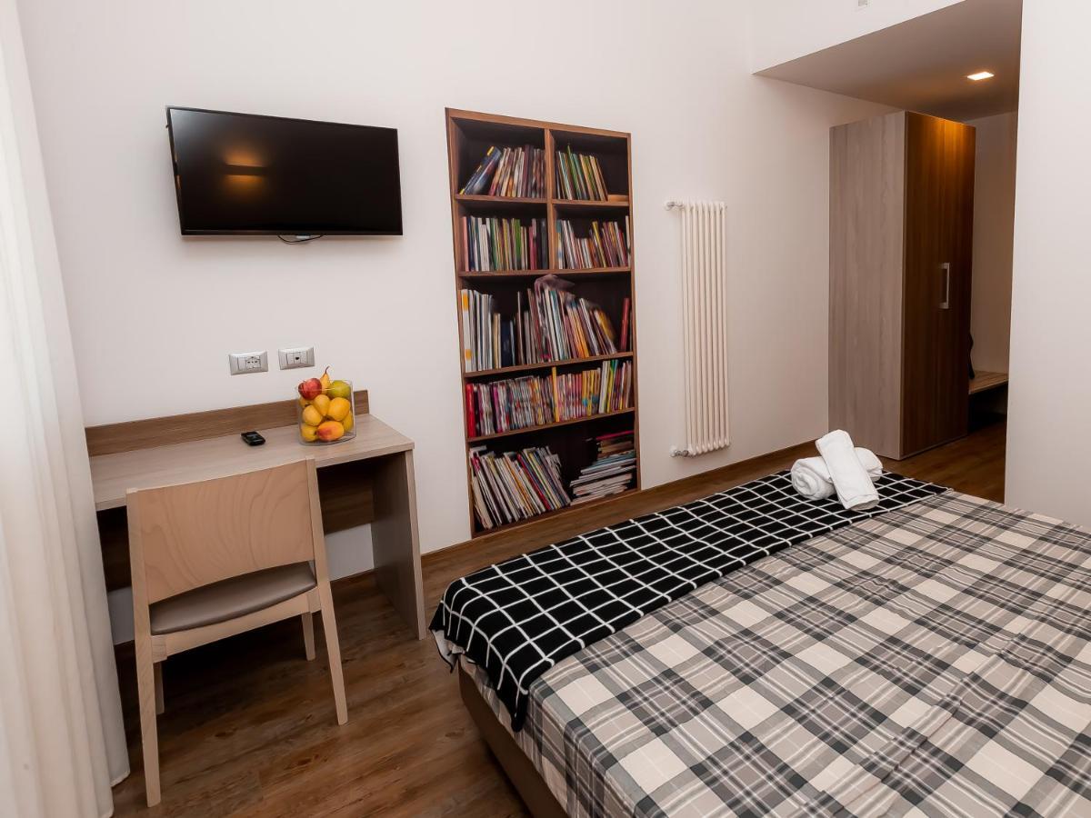 Hotel Milano Fondo Dış mekan fotoğraf