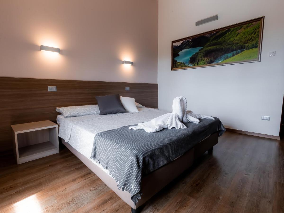 Hotel Milano Fondo Dış mekan fotoğraf